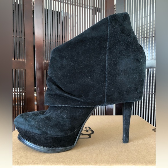 Guess by Marciano Black Suede Platform High Heel Ankle Booties size 8.5 - Picture 4 of 8